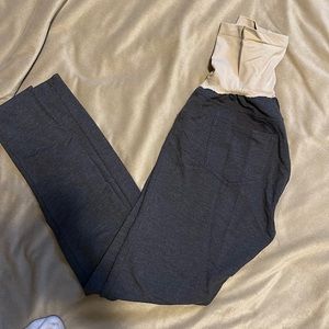 Motherhood Maternity size M grey leggings